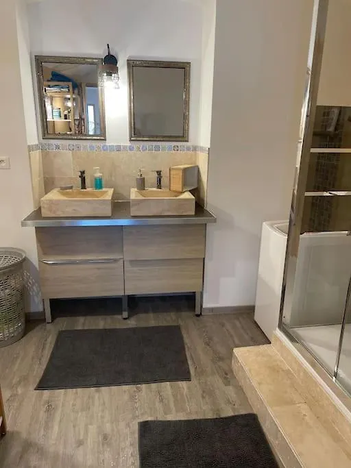 Loft Moderne Au Coeur De L'Auvergne Thiers 0*,  France