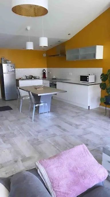 Loft Moderne Au Coeur De L'Auvergne Thiers Apartment